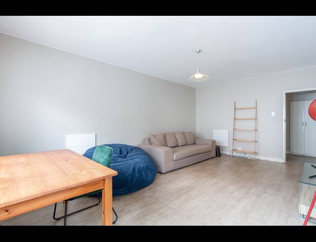 2 BEDROOM APARTMENT RENTED IN CLAREMONT UPPER